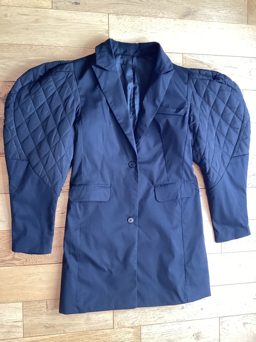 Exaggerated Puff sleeve blazer